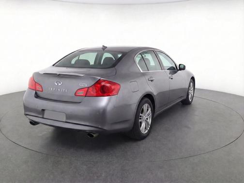 2011 INFINITI G37x Base