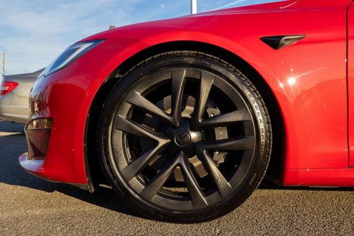 2023 Tesla Model S Standard Range