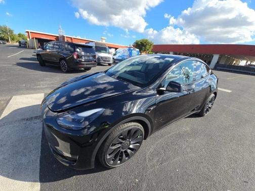 2023 Tesla Model Y Performance