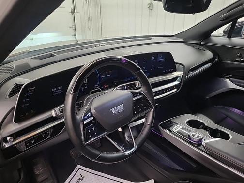 2023 Cadillac LYRIQ Luxury