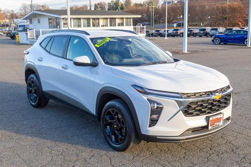 2024 Chevrolet Trax LT