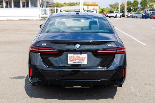 2024 BMW i5 M60