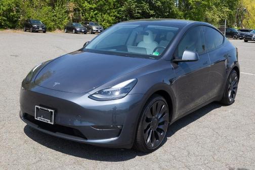 2023 Tesla Model Y Performance