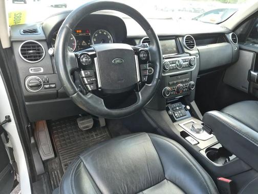 2016 Land Rover LR4 Base