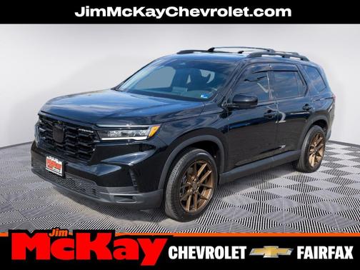 Crystal Black Pearl 2025 Honda Pilot Black Edition