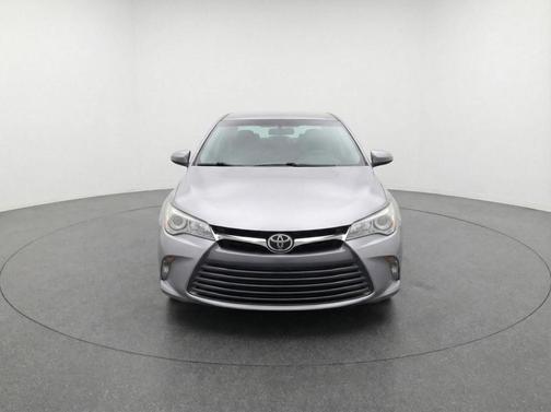 2016 Toyota Camry XLE