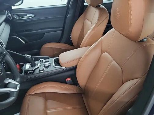 2022 Alfa Romeo Giulia Ti