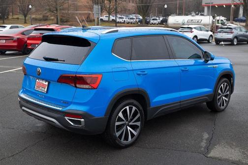 2023 Volkswagen Taos 1.5T SE