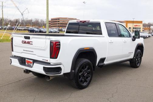 2024 GMC Sierra 2500 AT4