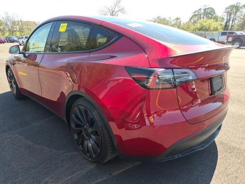2024 Tesla Model Y Performance