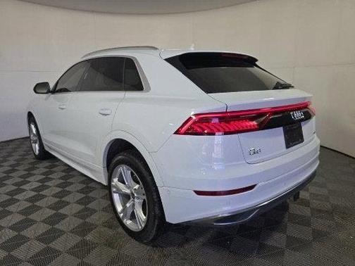 2023 Audi Q8 55 Premium Plus