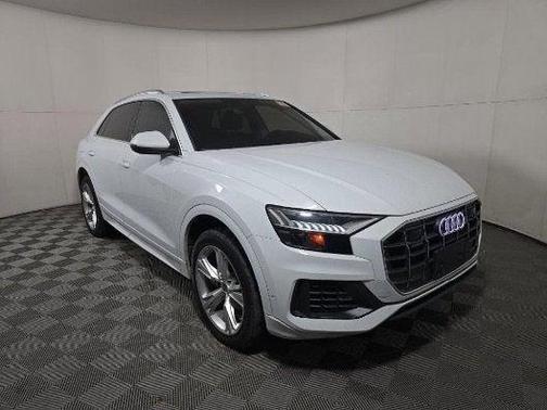 2023 Audi Q8 55 Premium Plus