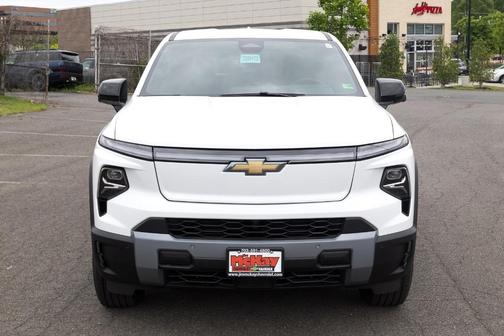 2025 Chevrolet Silverado EV LT