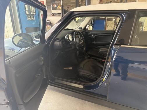 2016 MINI Hardtop Cooper