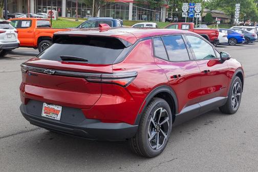 2025 Chevrolet Equinox EV LT