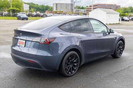 Midnight Silver Metallic 2023 Tesla Model Y Long Range