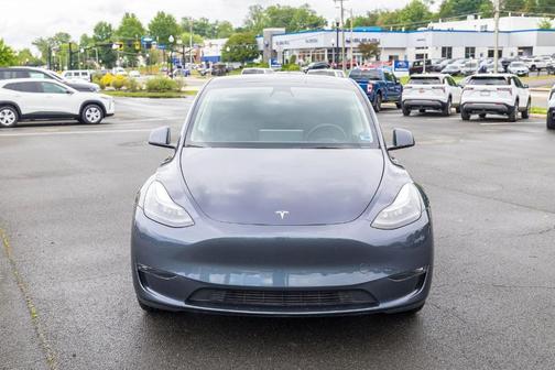 Midnight Silver Metallic 2023 Tesla Model Y Long Range