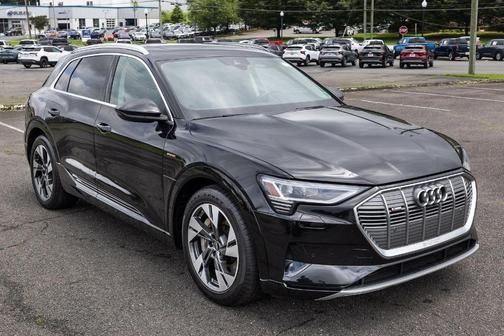 2021 Audi e-tron Premium