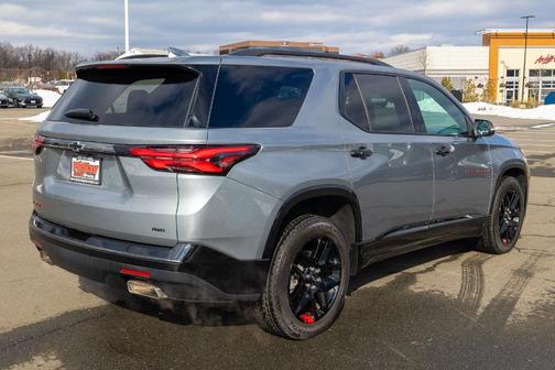 2023 Chevrolet Traverse Premier