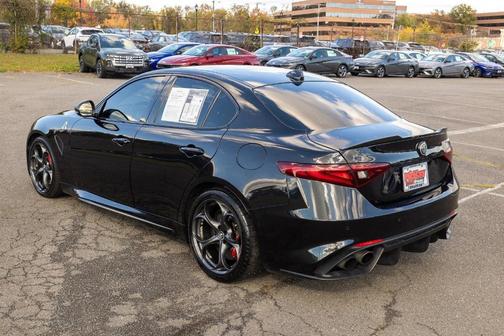 2017 Alfa Romeo Giulia Quadrifoglio