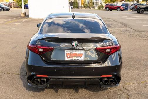 2017 Alfa Romeo Giulia Quadrifoglio