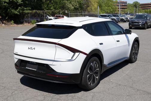 2022 Kia EV6 Wind