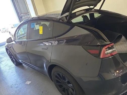 Stealth Gray 2024 Tesla Model Y Long Range