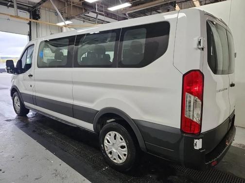 2022 Ford Transit-350 XLT