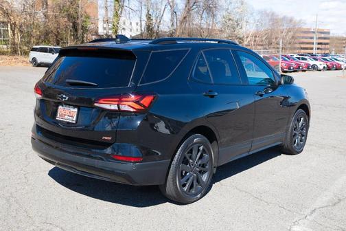 Mosaic Black Metallic 2024 Chevrolet Equinox RS