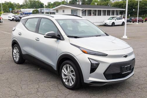 2023 Chevrolet Bolt EUV LT