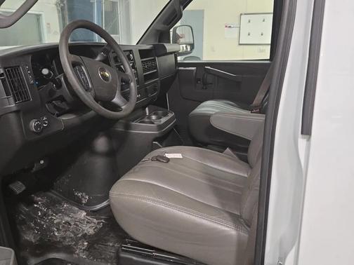 2025 Chevrolet Express 2500 Work Van