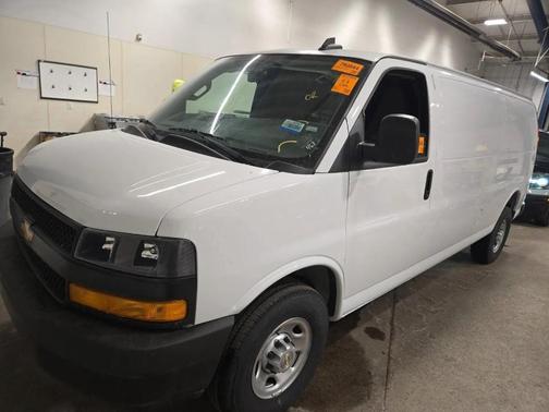 2025 Chevrolet Express 2500 Work Van