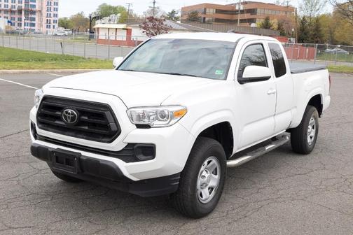 2022 Toyota Tacoma SR