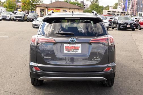 2018 Toyota RAV4 Hybrid XLE
