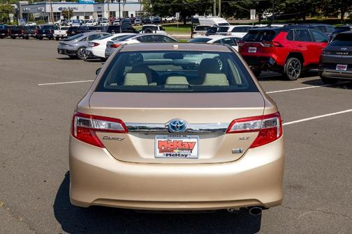 2012 Toyota Camry Hybrid XLE
