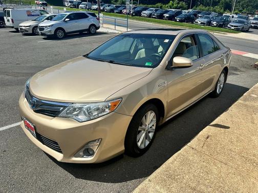 2012 Toyota Camry Hybrid XLE