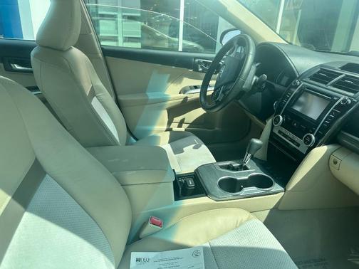 2012 Toyota Camry Hybrid XLE