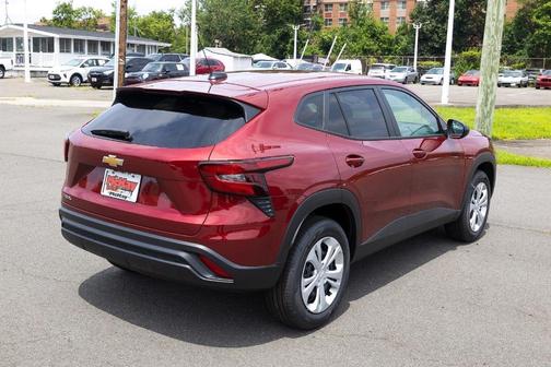 2025 Chevrolet Trax LS
