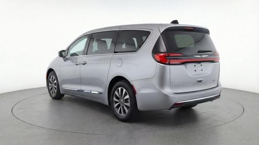 2023 Chrysler Pacifica Hybrid Limited