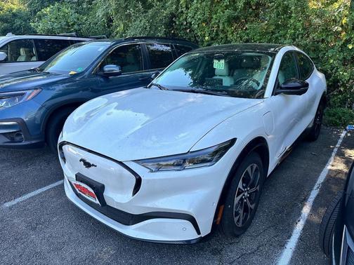 2022 Ford Mustang Mach-E Premium