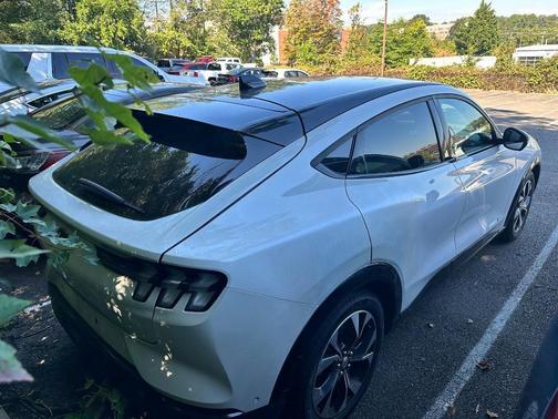 2022 Ford Mustang Mach-E Premium