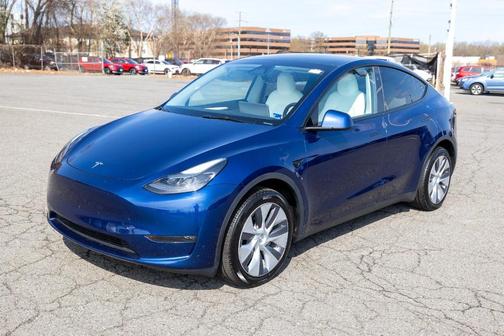 2024 Tesla Model Y Long Range