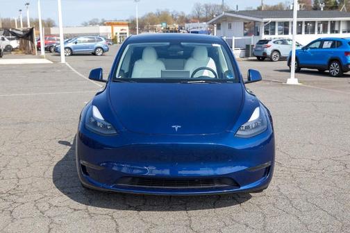 Deep Blue Metallic 2024 Tesla Model Y Long Range