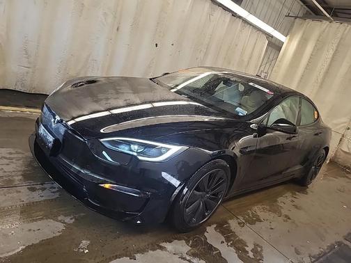 2022 Tesla Model S Base