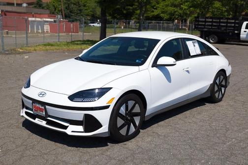 White 2024 Hyundai IONIQ 6 SE