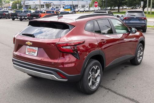 2025 Chevrolet Trax LT