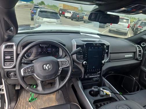 Bright White Clearcoat 2024 RAM 2500 Laramie