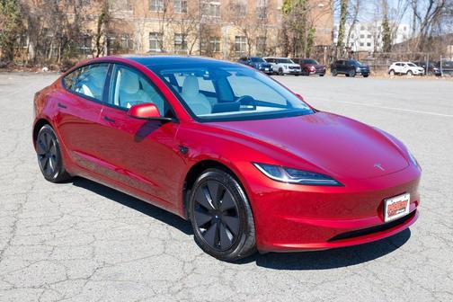 2025 Tesla Model 3 Long Range