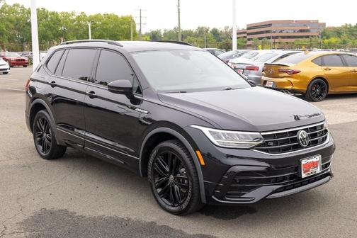 2022 Volkswagen Tiguan 2.0T SE R-Line Black