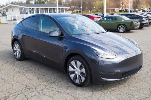Stealth Gray 2024 Tesla Model Y Long Range